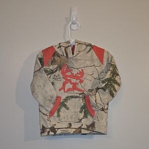 Realtree Pink and Cream Camo Sweatshirt with Color Blocked Sleeves LOT F